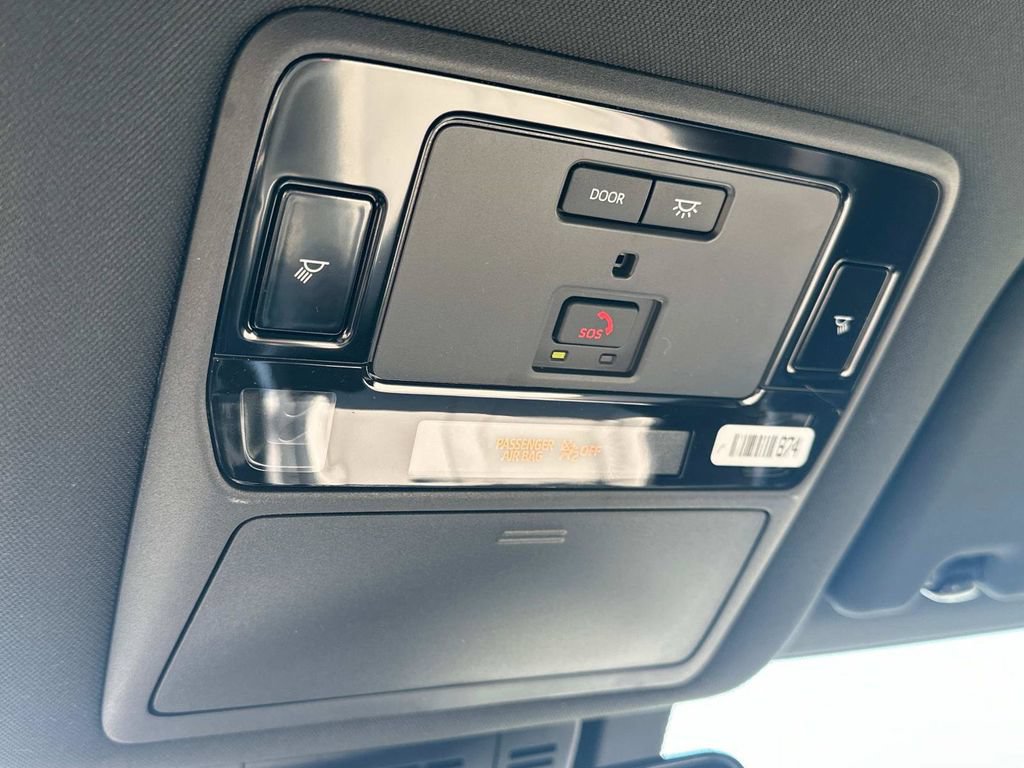 New 2025 Lexus TX 500h AWD image 25