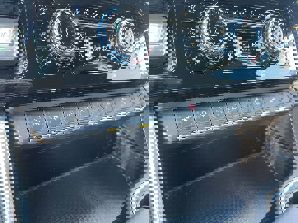 Certified 2023 GMC Sierra 1500 Denali image 23