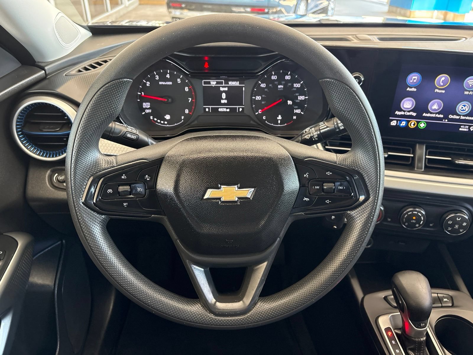 Used 2024 Chevrolet Trax LS w/ LS Convenience Package FWD image 25