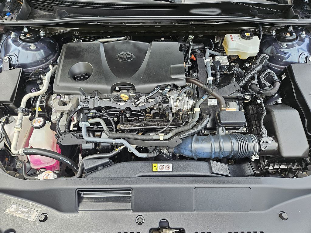 Used 2022 Toyota Avalon Limited FWD image 24