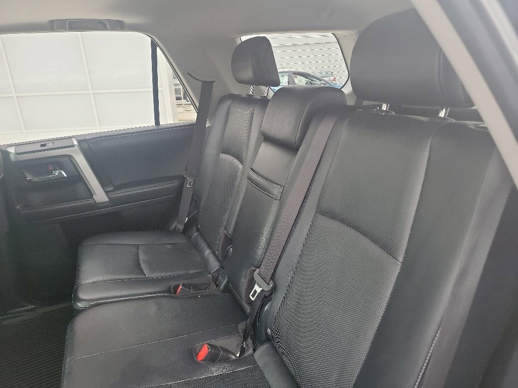 Used 2021 Toyota 4Runner Limited AWD/4WD image 7