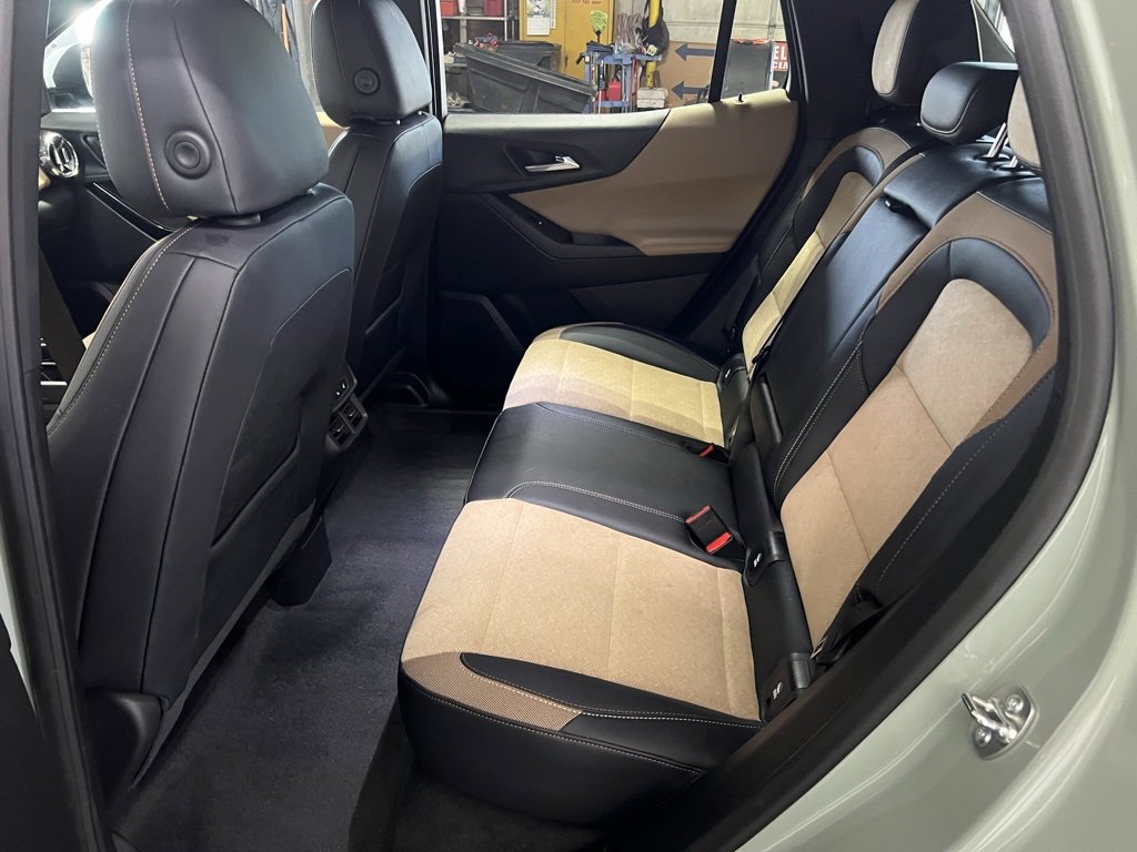 Certified 2025 Chevrolet Equinox ACTIV w/ Safety and Technology Package image 16