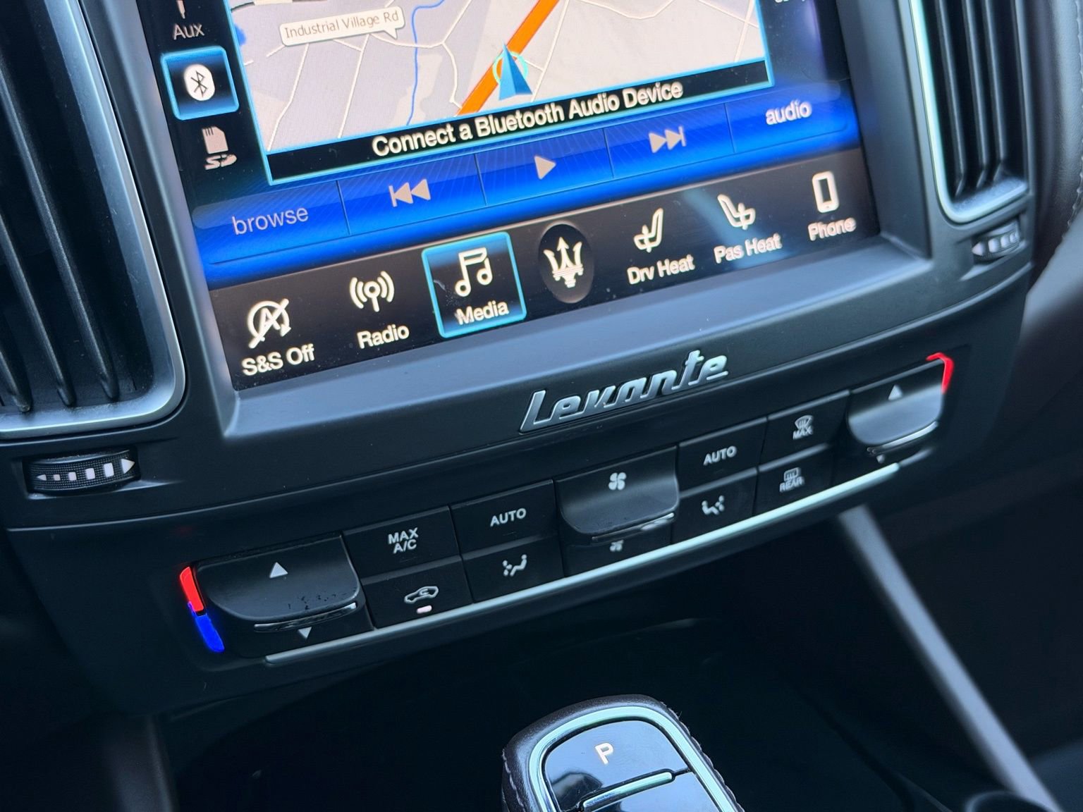 Used 2019 Maserati Levante image 45