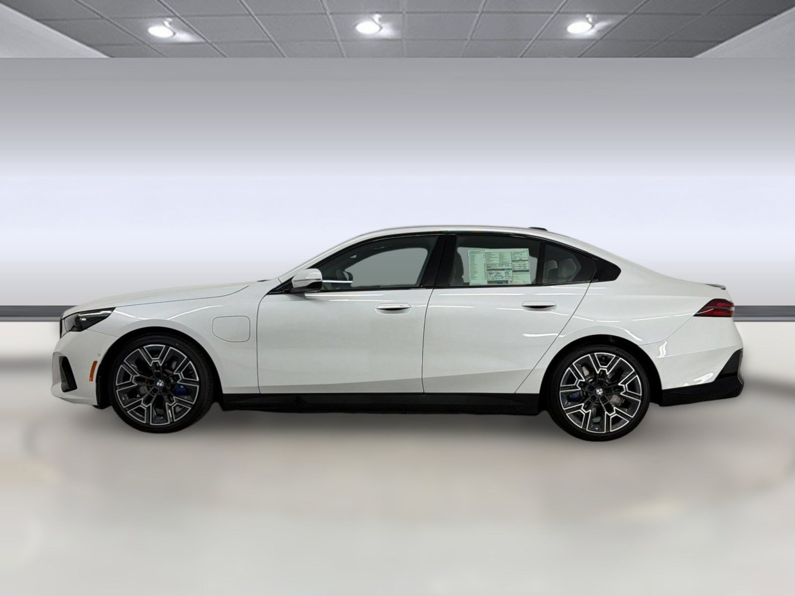 New 2027 BMW 550e xDrive w/ Premium Package AWD/4WD image 2