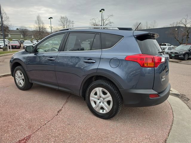 Used 2014 Toyota RAV4 LE AWD/4WD image 3