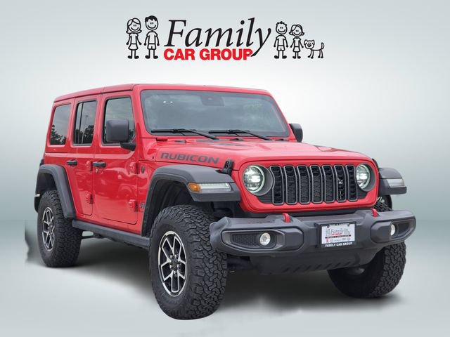 Used 2025 Jeep Wrangler Unlimited Rubicon AWD/4WD image 2