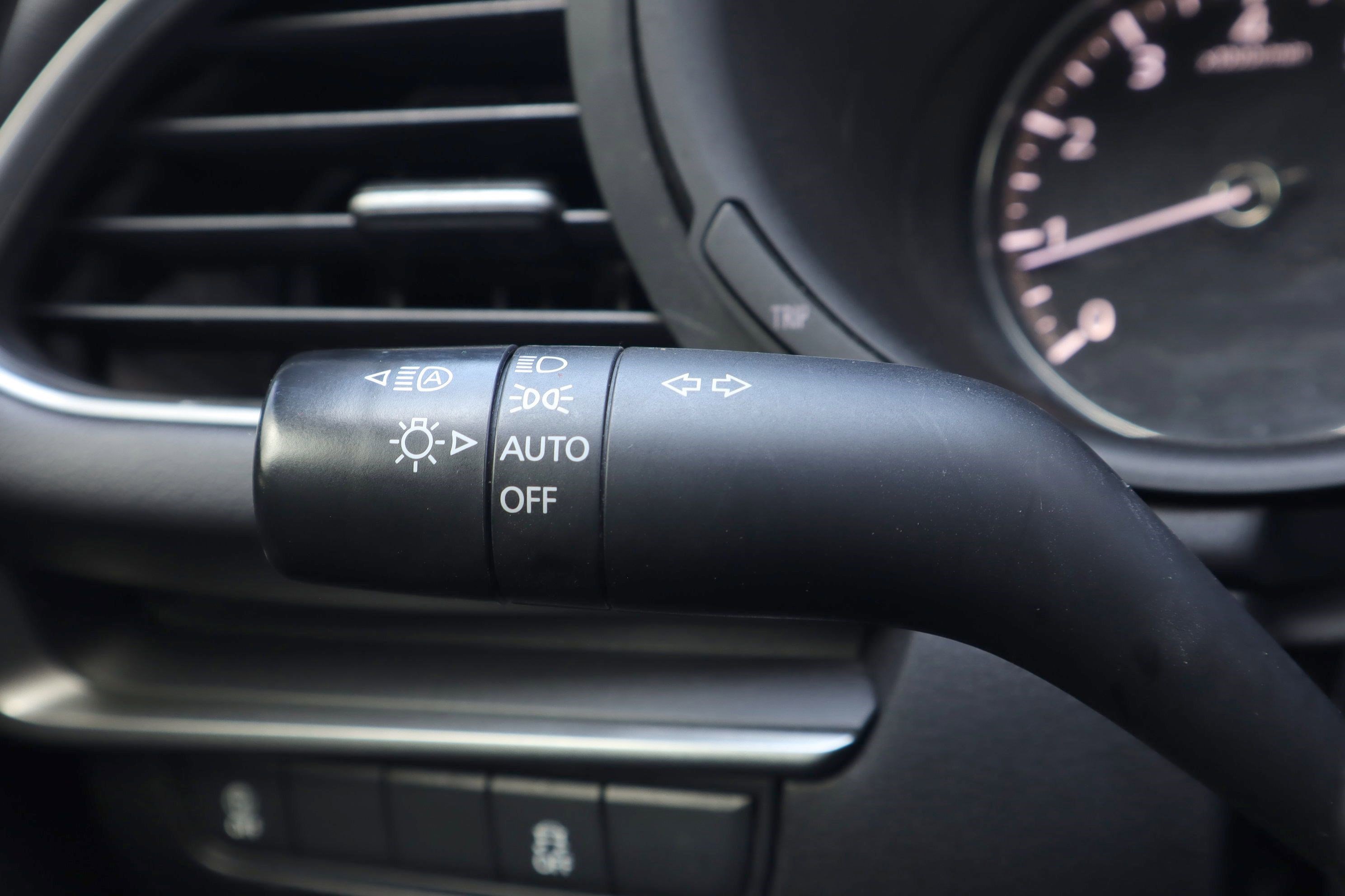 Certified 2022 MAZDA MAZDA3 s image 18