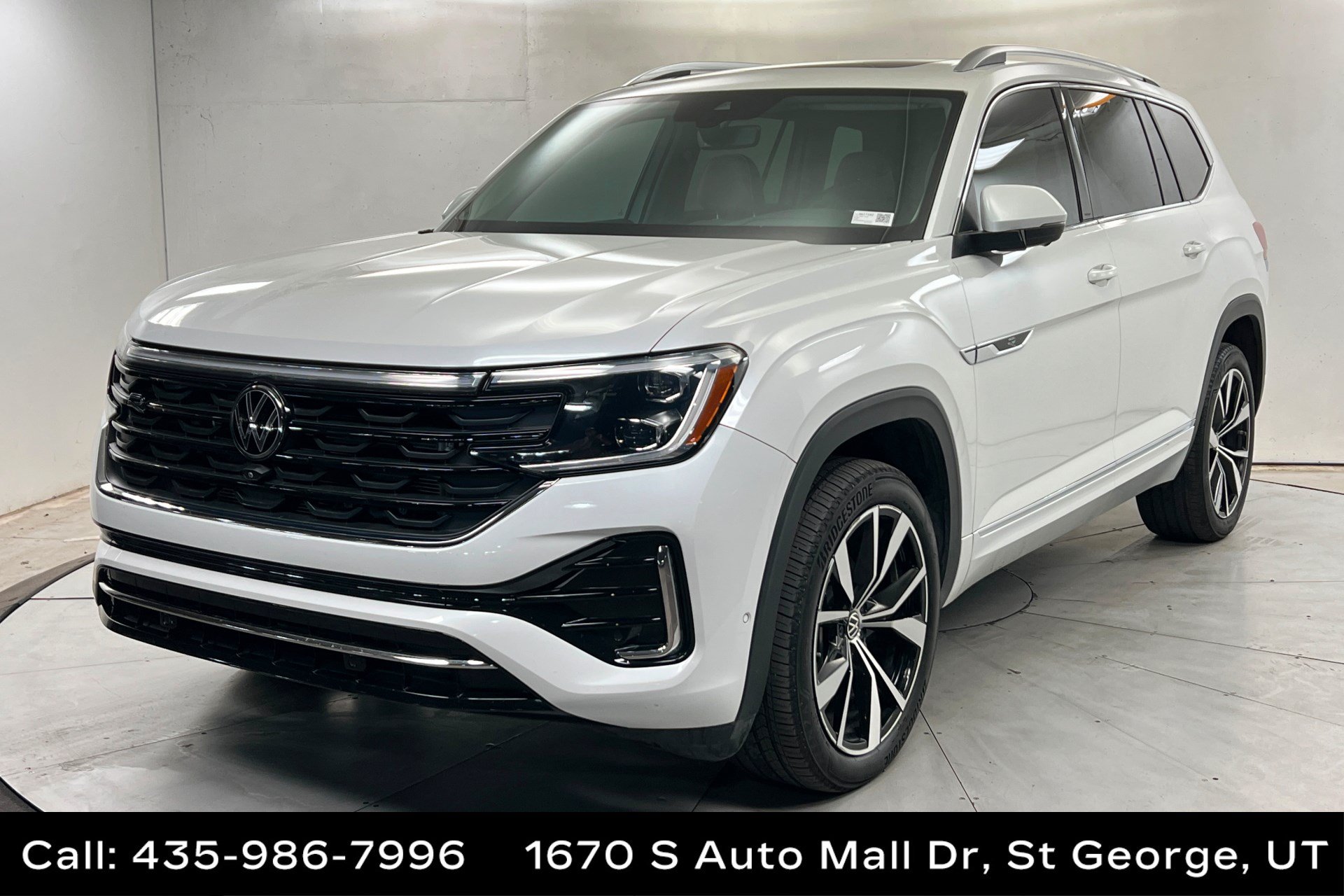 Used 2024 Volkswagen Atlas SEL Premium R-Line