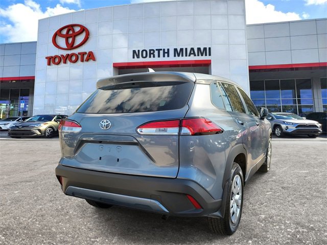 Used 2025 Toyota Corolla Cross L image 4