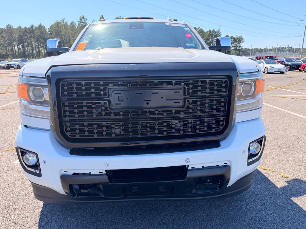 Used 2016 GMC Sierra 3500 Denali w/ Duramax Plus Package AWD/4WD image 8
