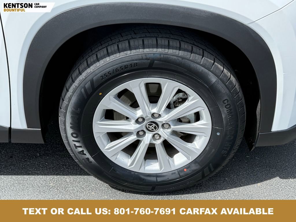 Used 2025 Toyota Grand Highlander AWD image 13