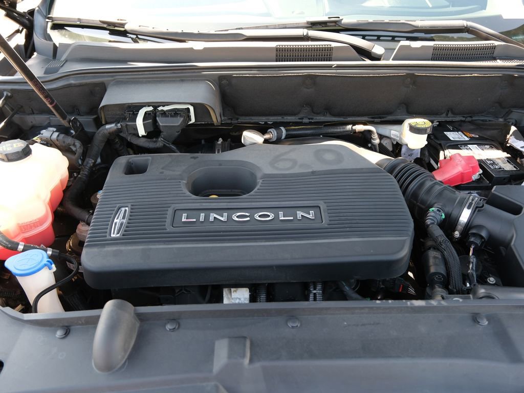 Used 2019 Lincoln Nautilus Reserve image 37