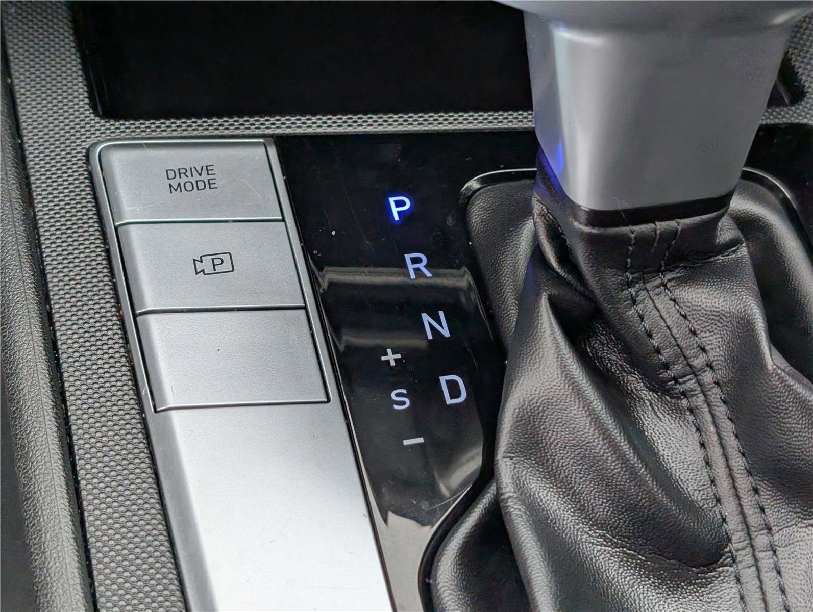 Used 2022 Hyundai Elantra SEL w/ Cargo Package image 21