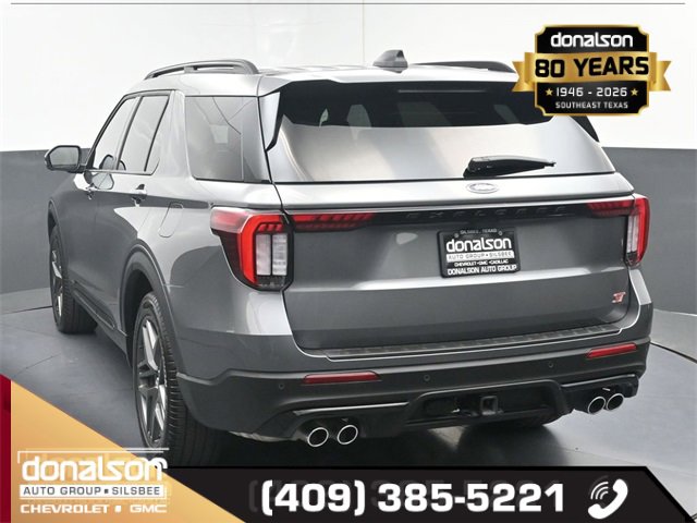 Used 2025 Ford Explorer ST image 4