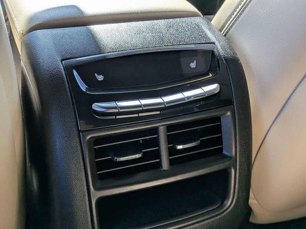 Used 2018 Cadillac XT5 Luxury w/ Driver Awareness Package AWD/4WD image 19