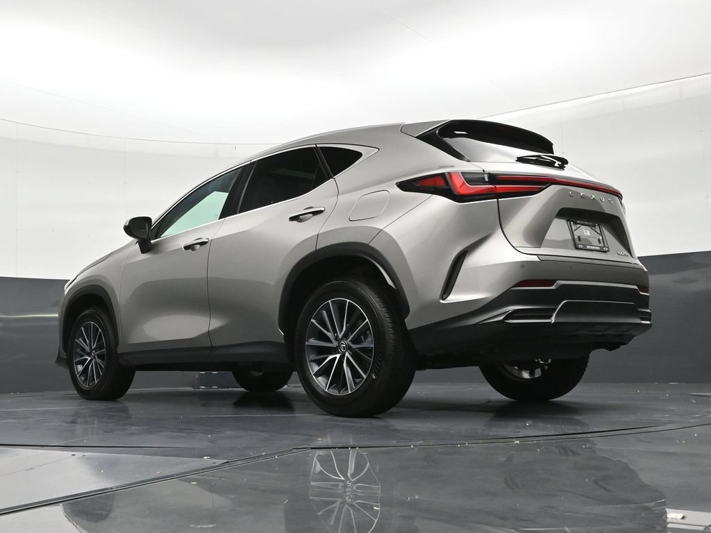 Used 2025 Lexus NX 250 FWD w/ Accessory Package (Z2) image 27
