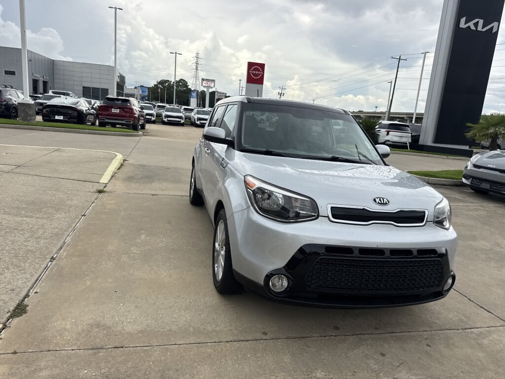 Used 2016 Kia Soul + w/ Primo Package FWD image 8