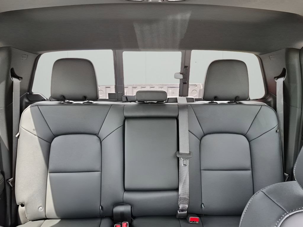 New 2026 GMC Canyon Elevation w/ Convenience Package image 41