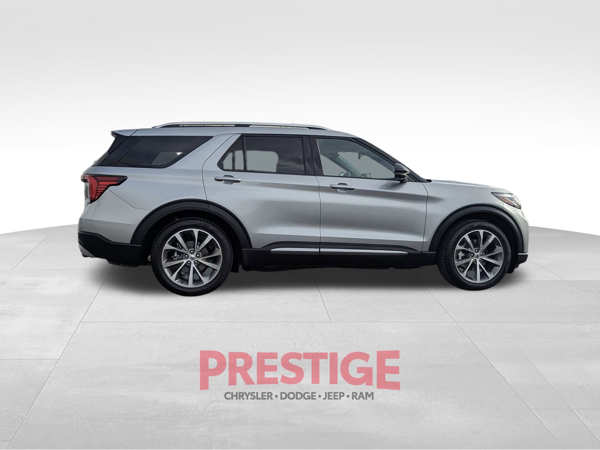 Used 2025 Ford Explorer Platinum w/ Ultimate Package image 6