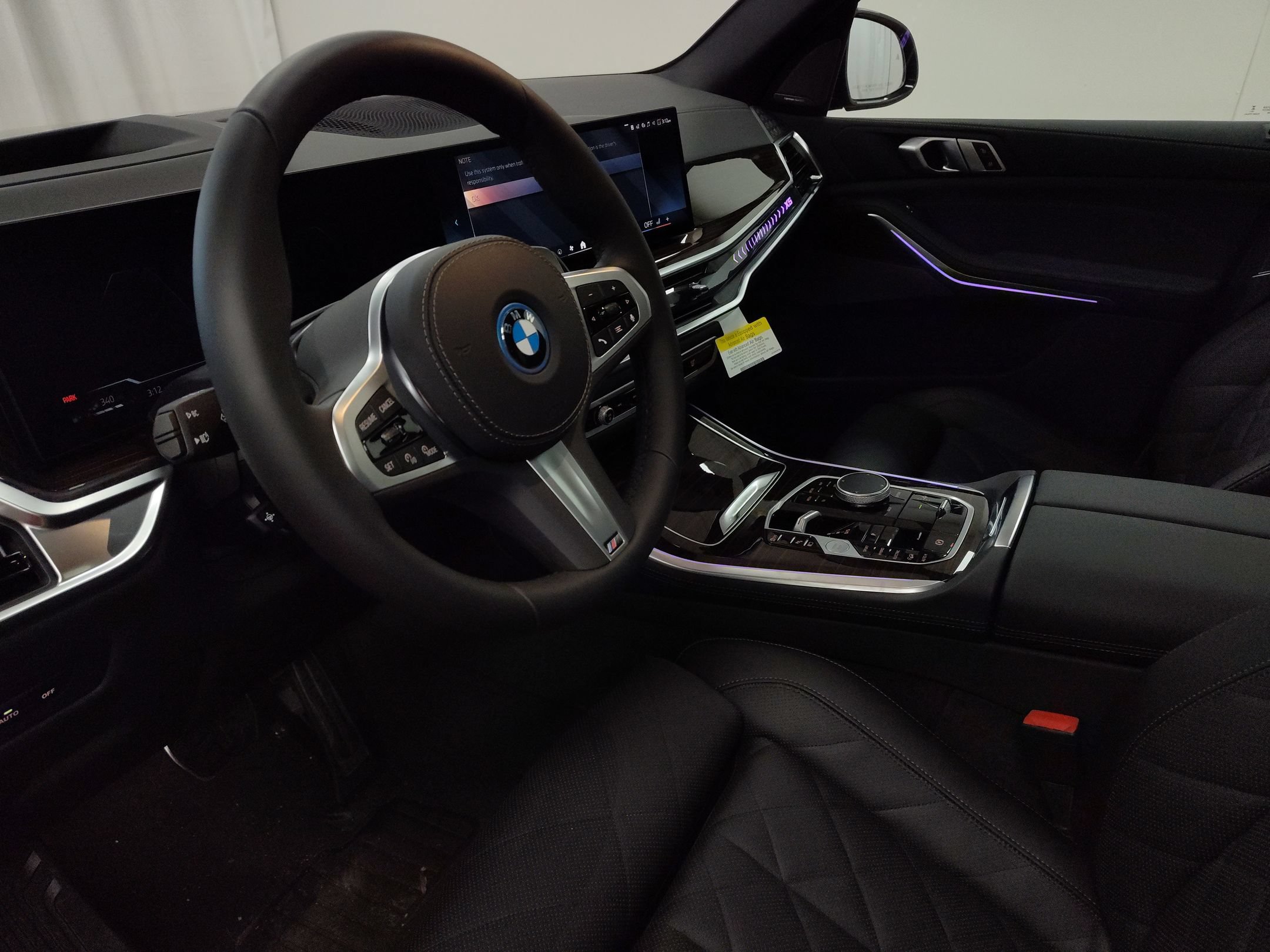 Used 2026 BMW X5 xDrive50e w/ M Sport Package AWD/4WD image 4