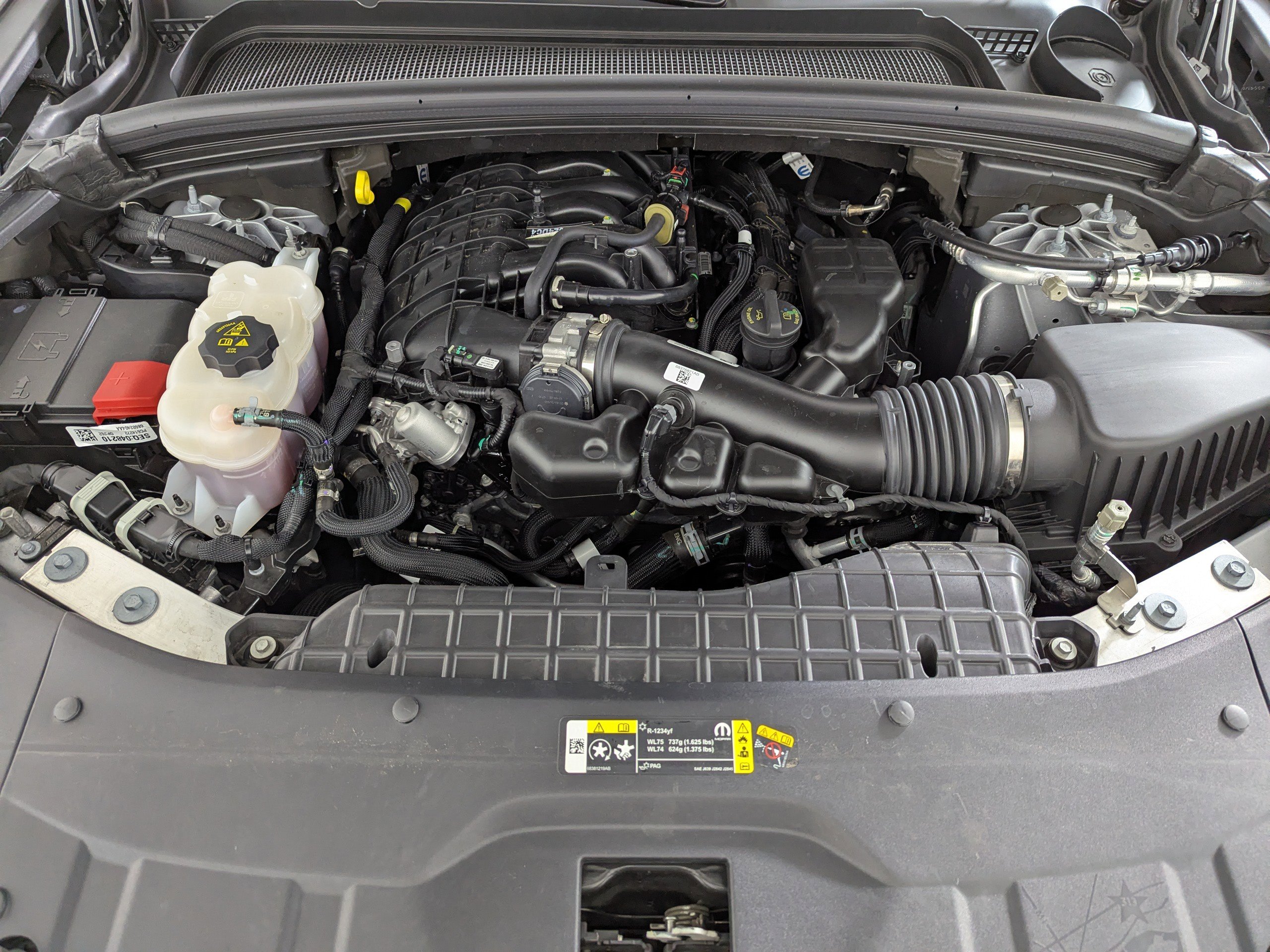 Used 2023 Jeep Grand Cherokee Limited w/ Luxury Tech Group II RWD image 29