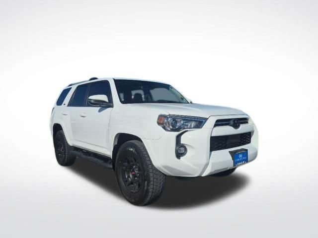 Used 2022 Toyota 4Runner SR5 Premium w/ Moonroof Package image 3
