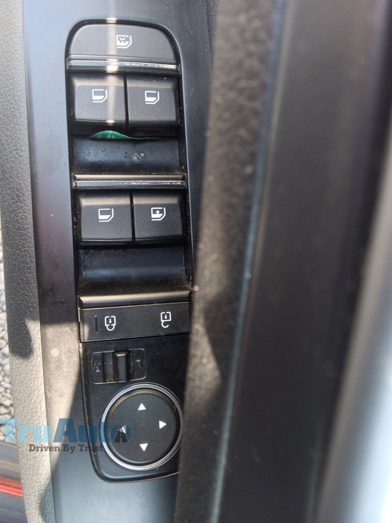 Used 2020 Kia Soul S FWD image 21