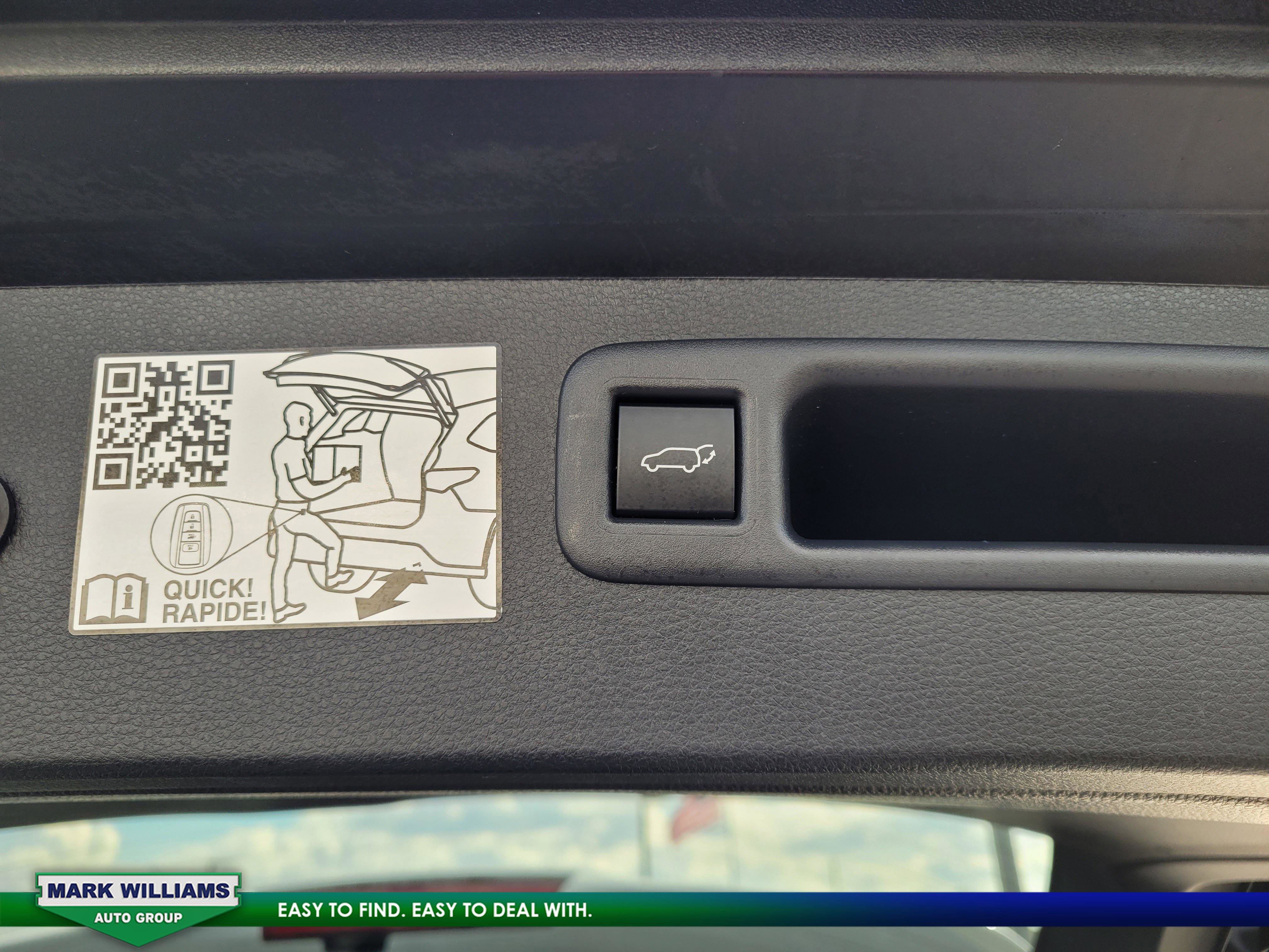 Used 2023 Toyota Highlander Limited image 36