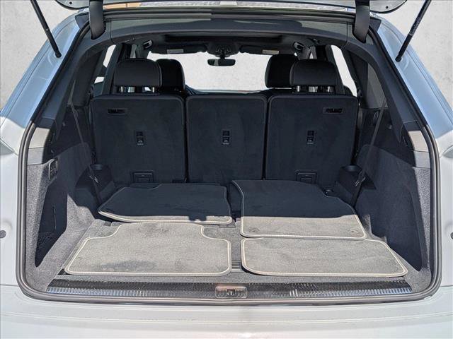 Certified 2025 Audi Q7 2.0T Premium w/ Convenience Plus Package AWD/4WD image 6