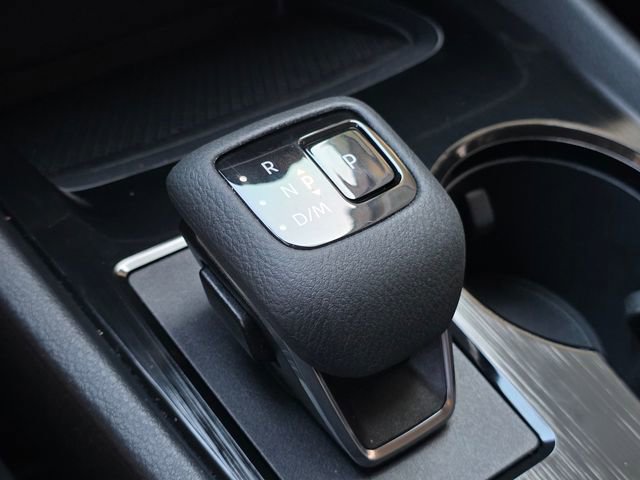 Used 2024 Nissan Rogue SV image 22