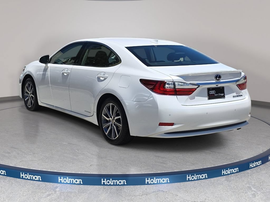Used 2016 Lexus ES 300h w/ Navigation System Package FWD image 8