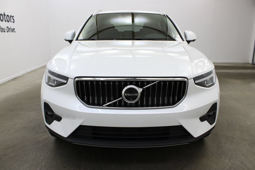Used 2024 Volvo XC40 B5 Plus w/ Protection Package AWD/4WD image 7