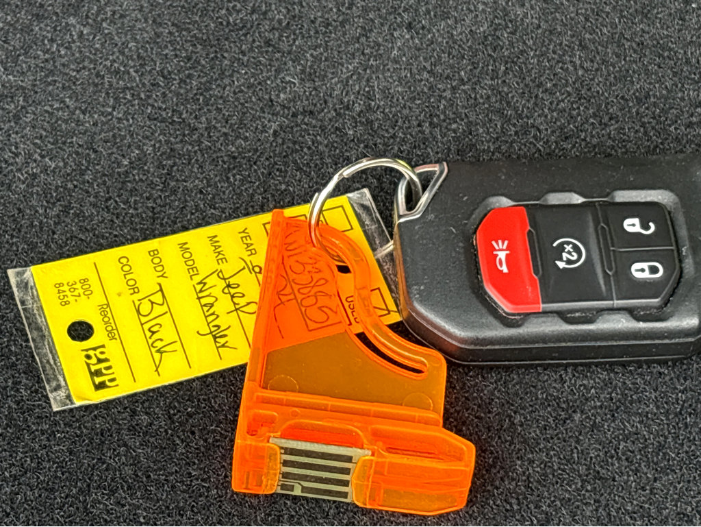 Used 2024 Jeep Wrangler Unlimited Rubicon image 26