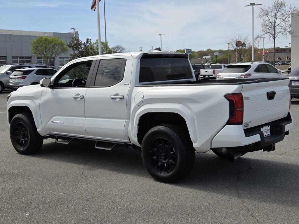 Used 2025 Toyota Tacoma SR5 image 3