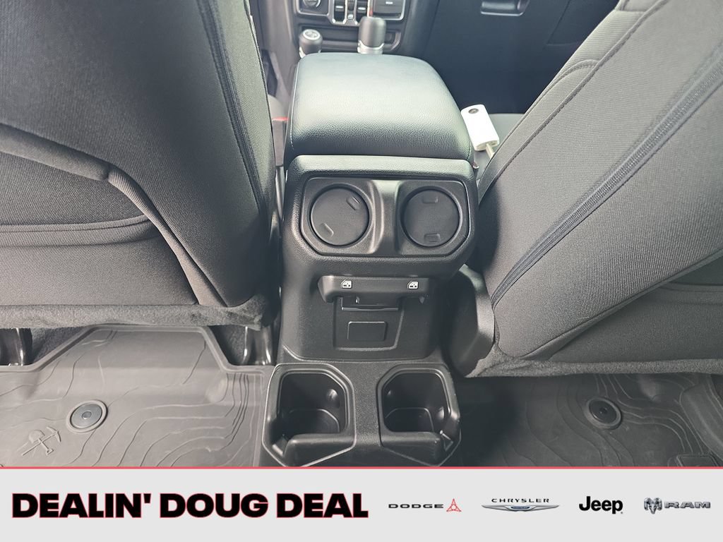 Used 2022 Jeep Gladiator Overland AWD/4WD image 27