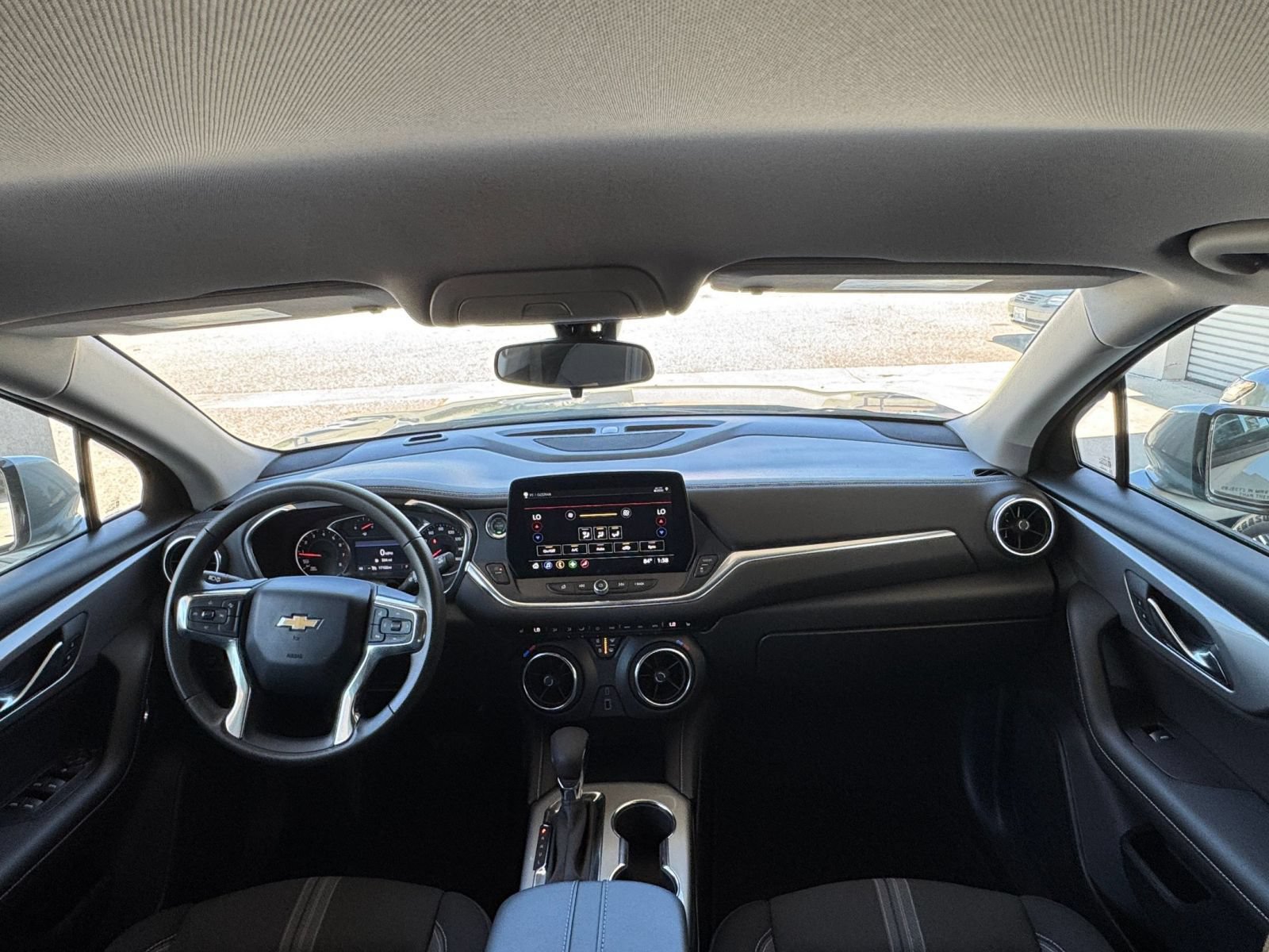 Used 2026 Chevrolet Blazer LT FWD image 34