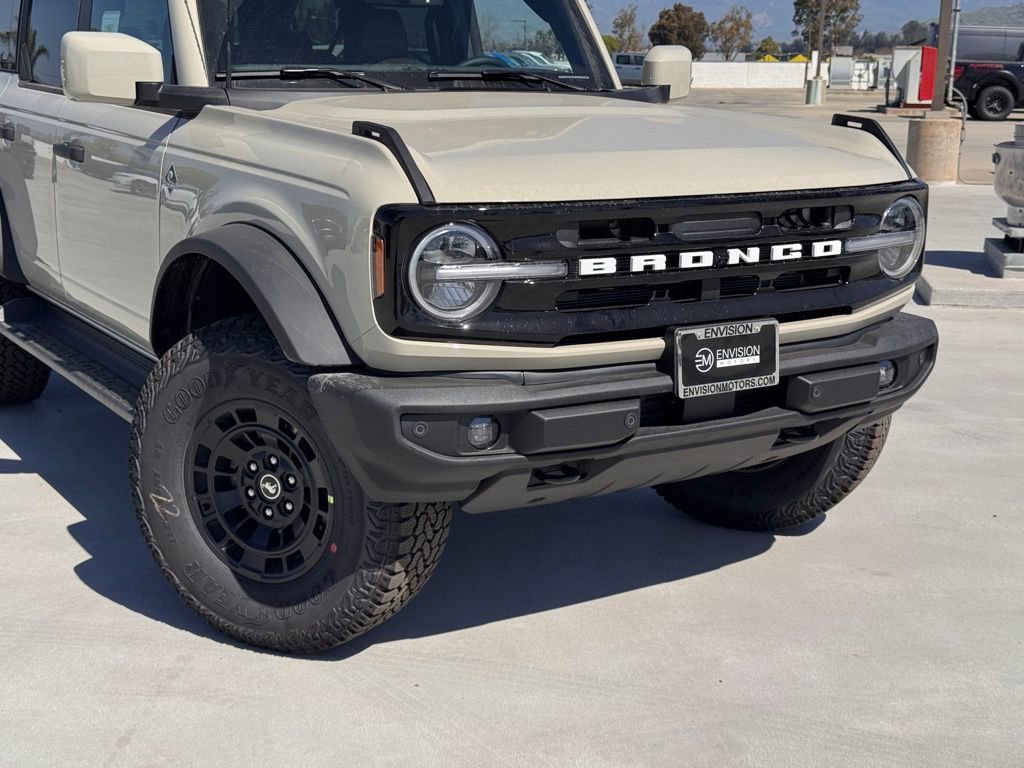 New 2026 Ford Bronco Outer Banks w/ Sasquatch Package image 3