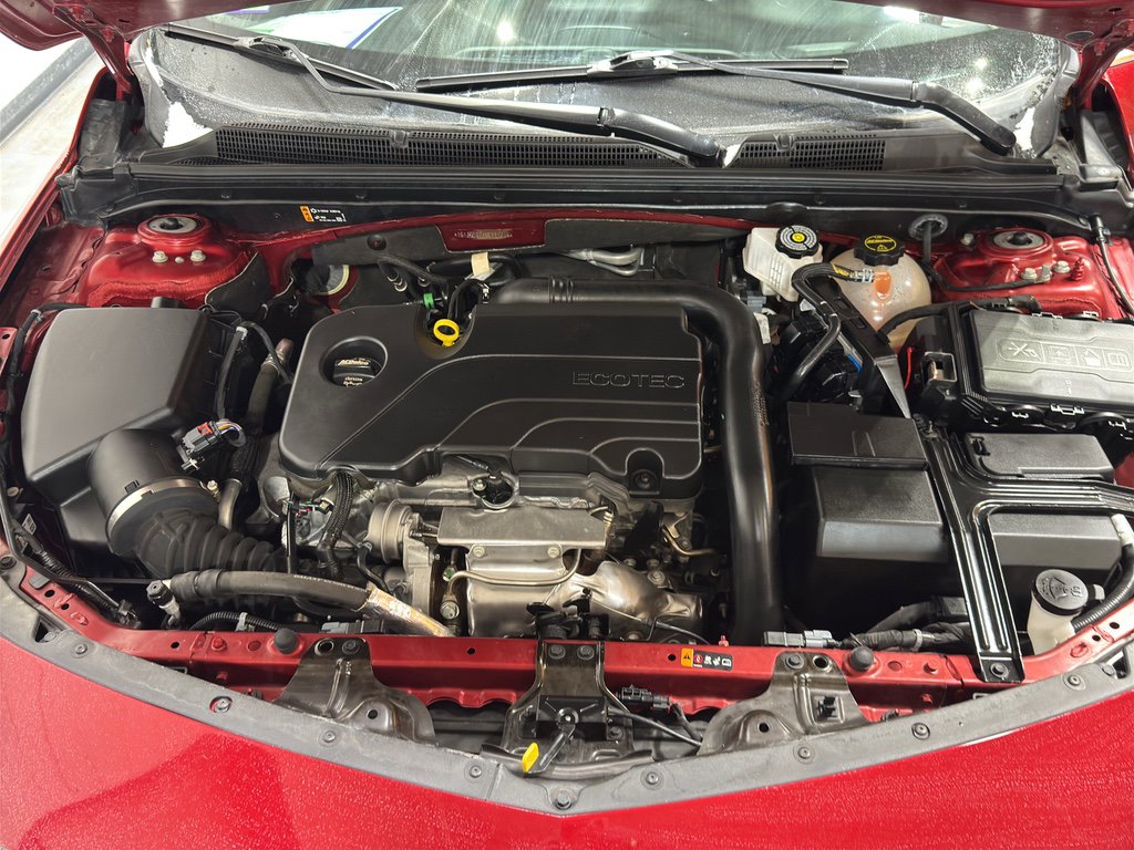 Used 2025 Chevrolet Malibu LT image 33