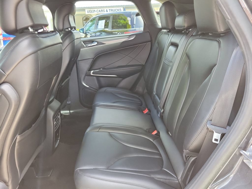 Used 2019 Lincoln MKC Premiere FWD image 10