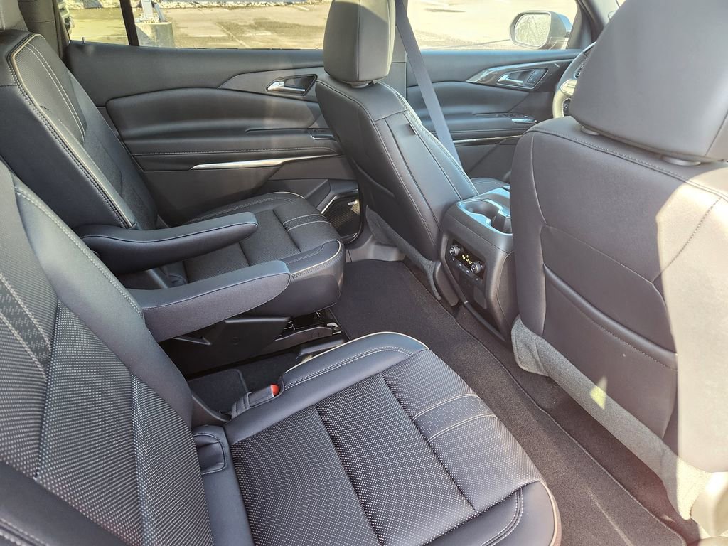 New 2026 Chevrolet Traverse High Country image 9