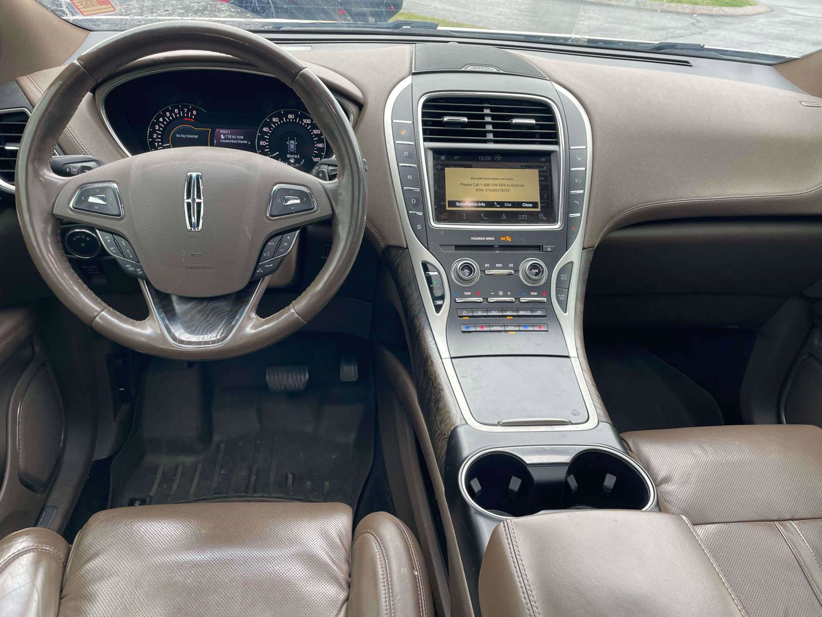 Used 2017 Lincoln MKX Reserve w/ Driver Assistance Package AWD/4WD image 7