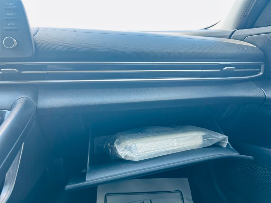 Used 2021 Hyundai Elantra SEL w/ Cargo Package image 39