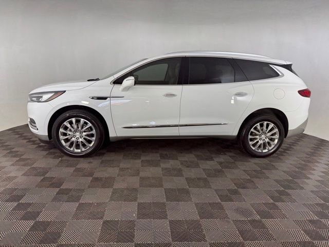 Used 2021 Buick Enclave Essence w/ Sound and Sites Package image 5