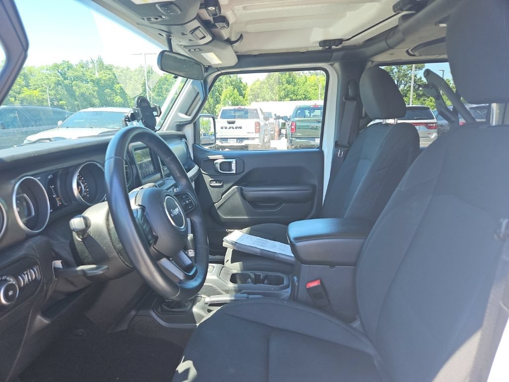 Used 2018 Jeep Wrangler Unlimited Sport S AWD/4WD image 15