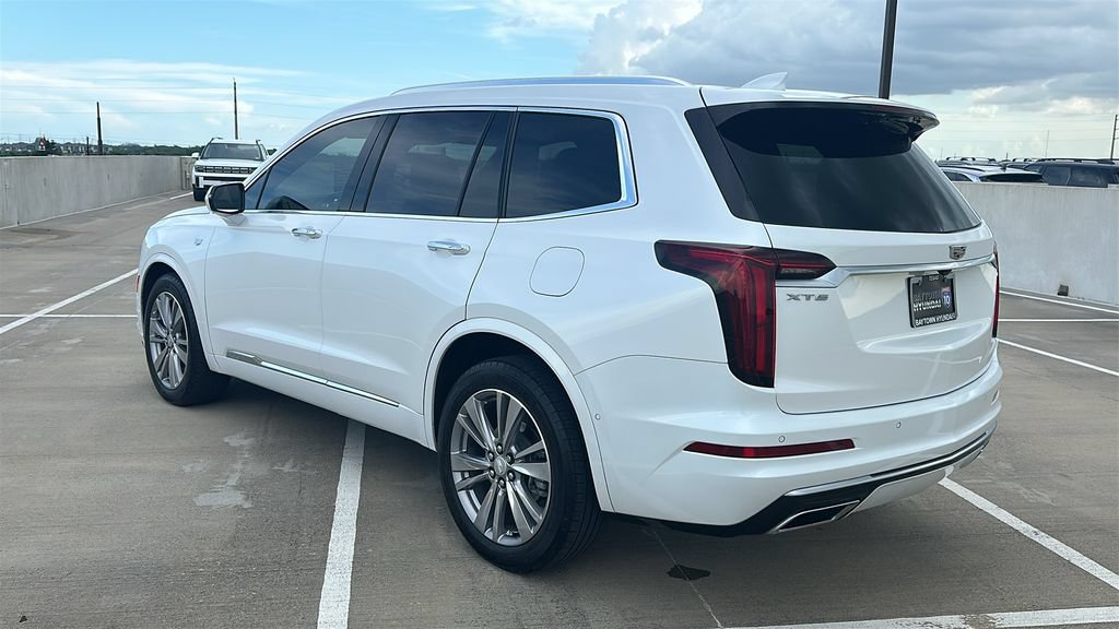 Used 2024 Cadillac XT6 Premium Luxury w/ Technology Package FWD image 11
