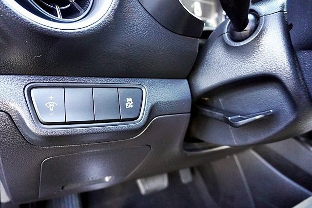 Used 2023 Kia Forte LXS FWD image 31