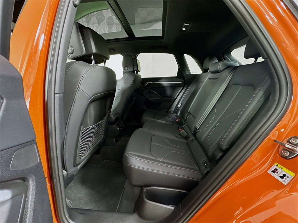 Certified 2025 Audi Q3 2.0T Premium w/ Convenience Package image 17