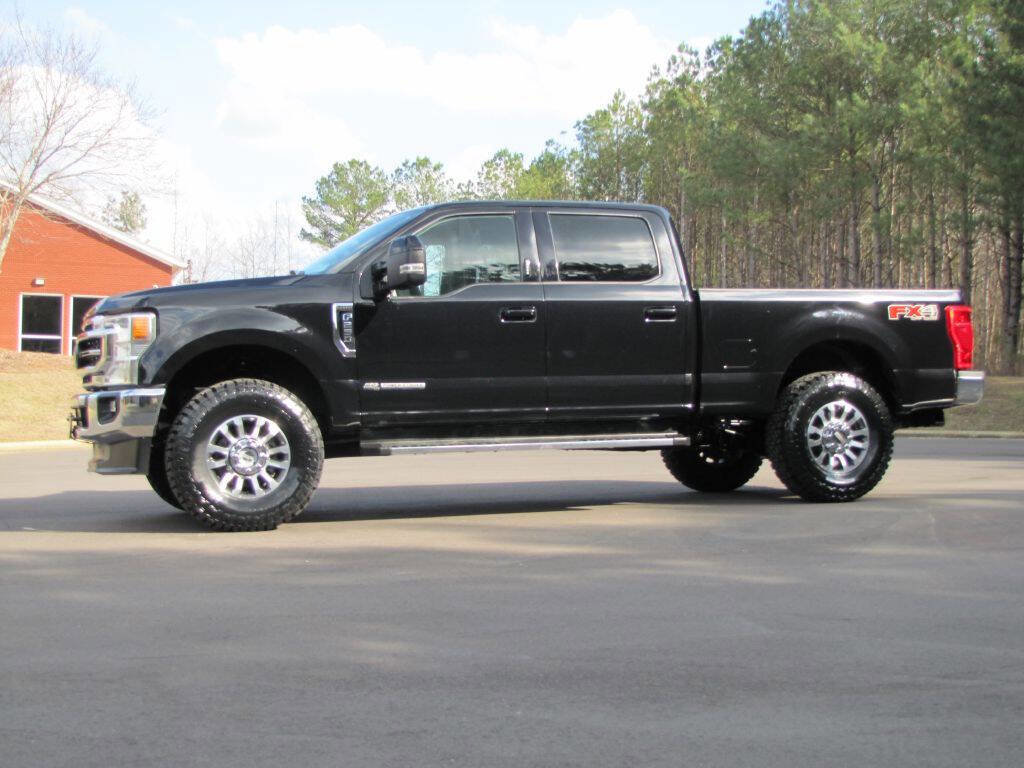 Used 2022 Ford F250 Lariat w/ Lariat Value Package image 3