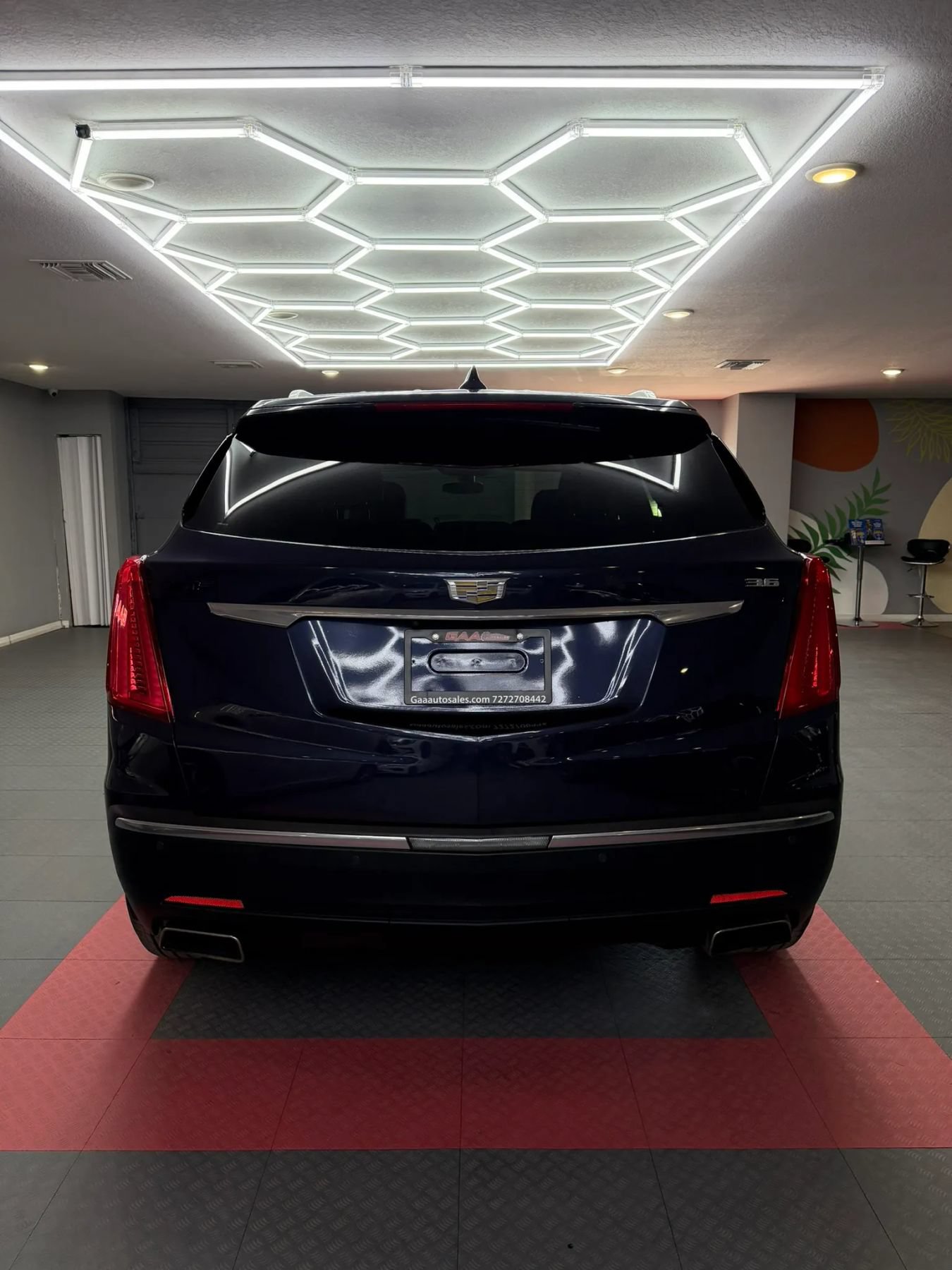 Used 2019 Cadillac XT5 FWD image 5