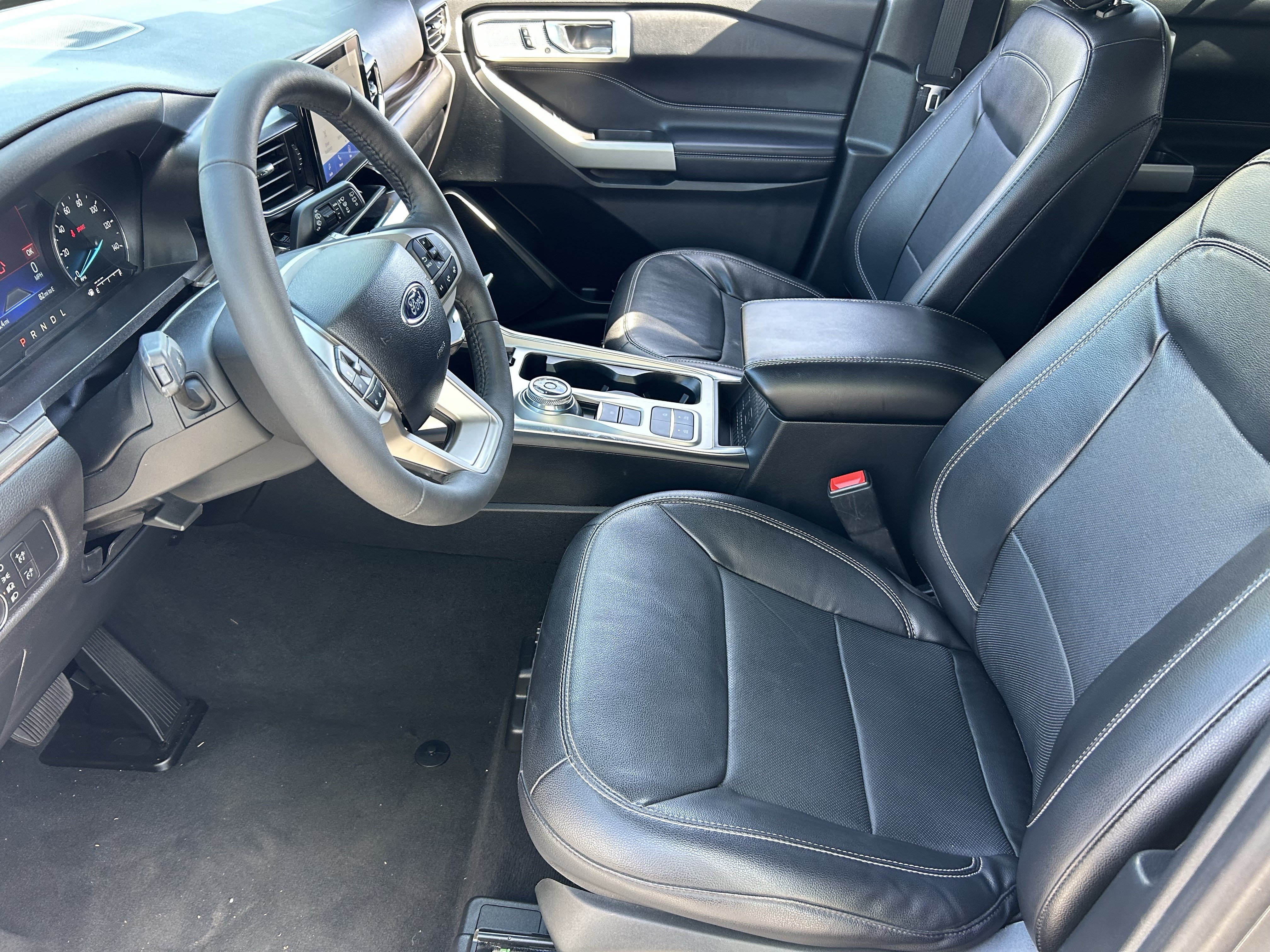 Used 2022 Ford Explorer Limited RWD image 17